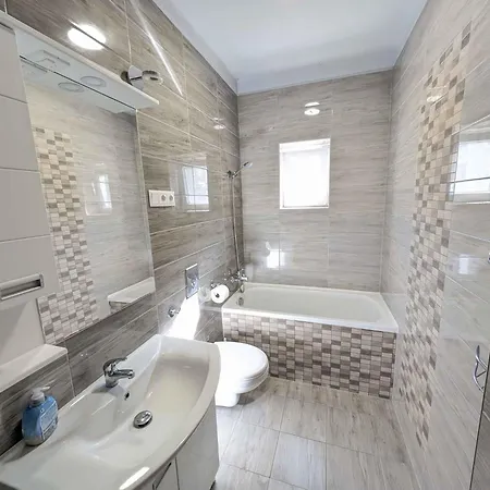Apartment In - Balaton 53224 Siofok